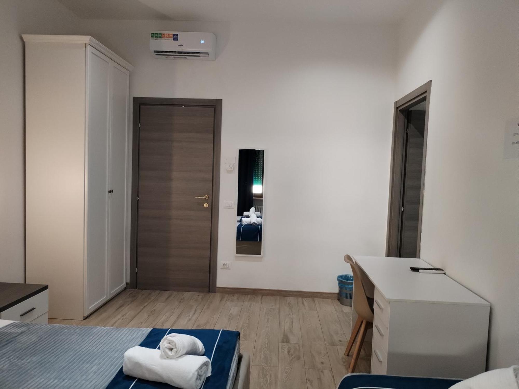 Pensión Nuova Fiera Verona
